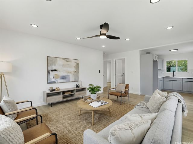 84-949 Hana Street, Waianae, HI 96792