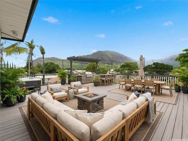 84-949 Hana Street, Waianae, HI 96792