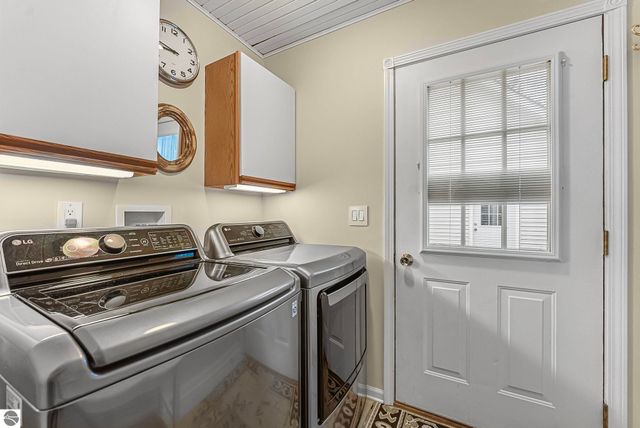 207 Birchwood Avenue, Traverse City, MI 49685