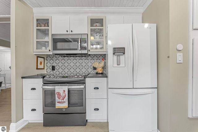 207 Birchwood Avenue, Traverse City, MI 49685