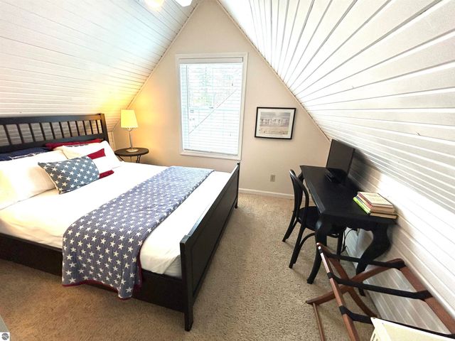 207 Birchwood Avenue, Traverse City, MI 49685