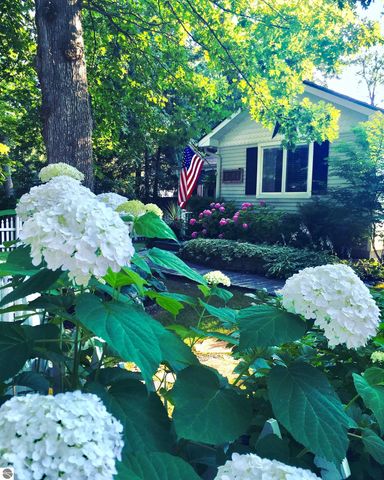 207 Birchwood Avenue, Traverse City, MI 49685