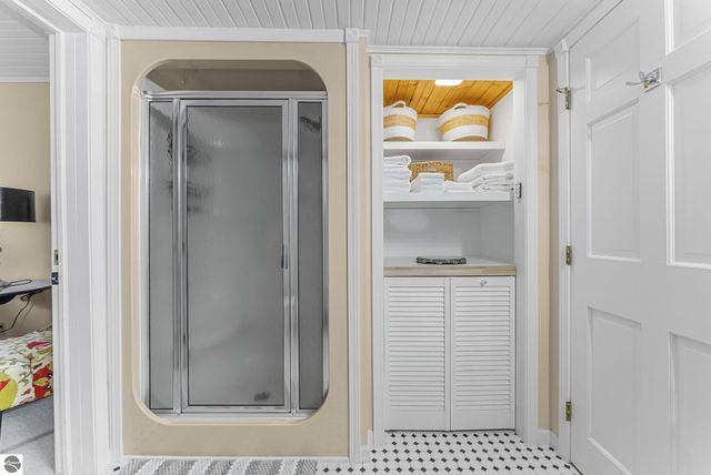 207 Birchwood Avenue, Traverse City, MI 49685