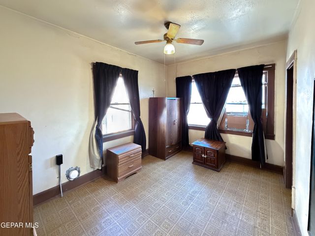 3900 TROWBRIDGE Drive, El Paso, TX 79903