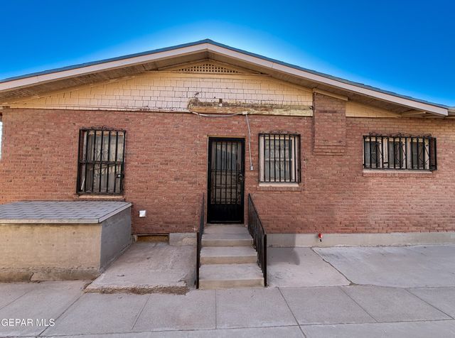 3900 TROWBRIDGE Drive, El Paso, TX 79903