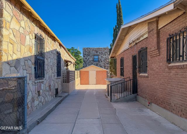 3900 TROWBRIDGE Drive, El Paso, TX 79903