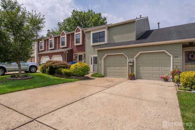 21 Knoll Court, Old Bridge, NJ 07747