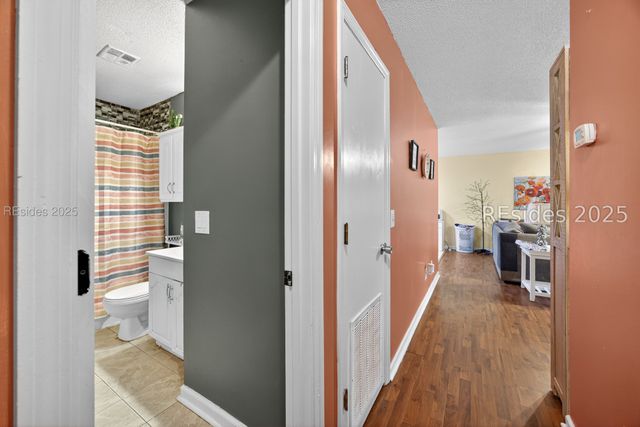 32 Parker Dr, Beaufort, SC 29906