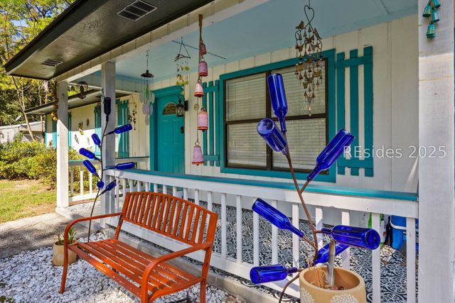 32 Parker Dr, Beaufort, SC 29906