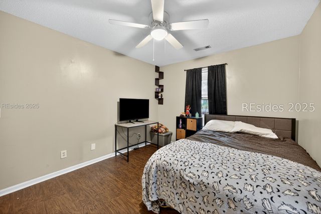 32 Parker Dr, Beaufort, SC 29906