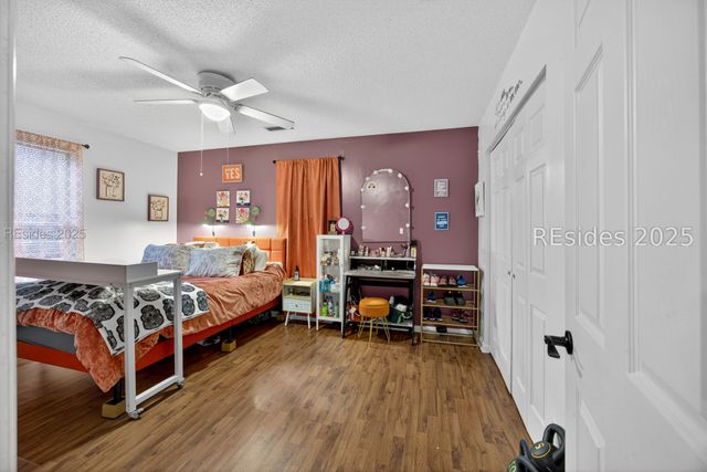 32 Parker Dr, Beaufort, SC 29906