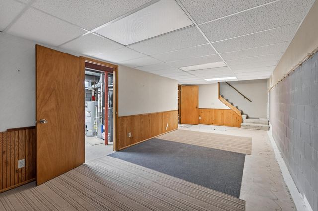 3016 Lakewood Drive N, Maplewood, MN 55109