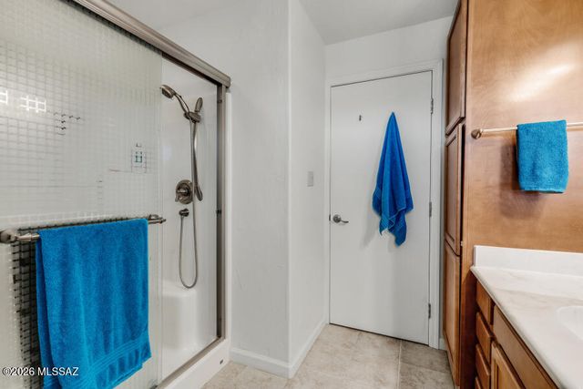 5635 W Flying M Street, Tucson, AZ 85713