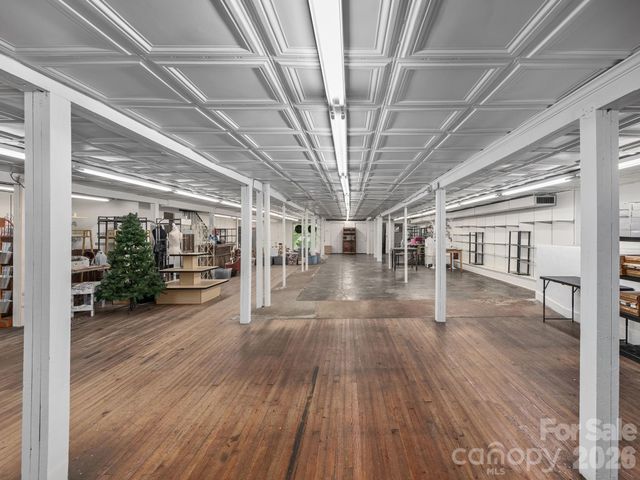 101 N Main Street, Waynesville, NC 28786