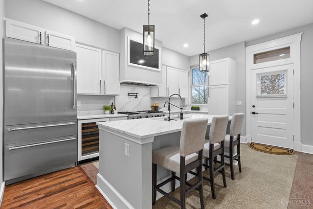 860 Buena Vista Place, Cincinnati, OH 45206