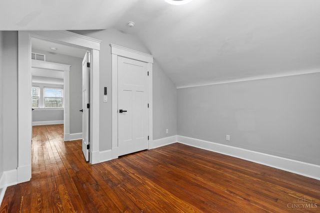 860 Buena Vista Place, Cincinnati, OH 45206