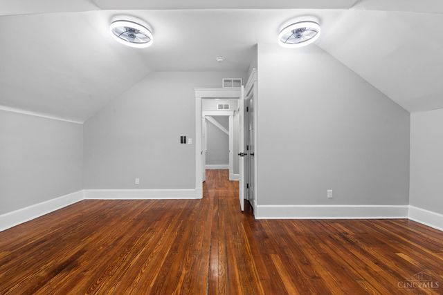 860 Buena Vista Place, Cincinnati, OH 45206