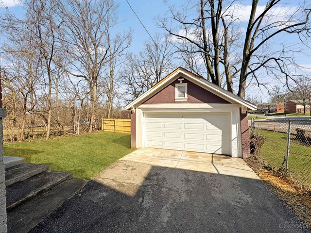 860 Buena Vista Place, Cincinnati, OH 45206