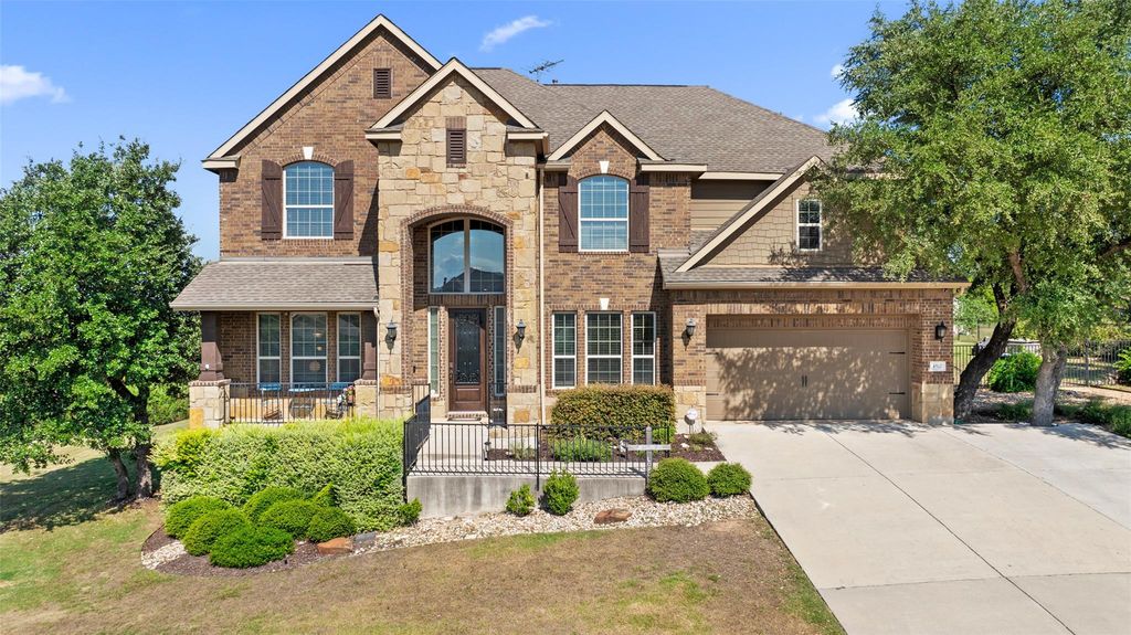 4512 Diamante DR, Spicewood, TX 78669