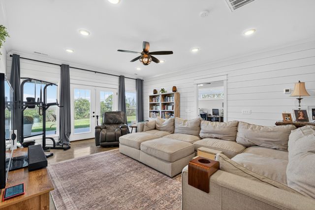 2303 Lewisburg Hwy, Fayetteville, TN 37334