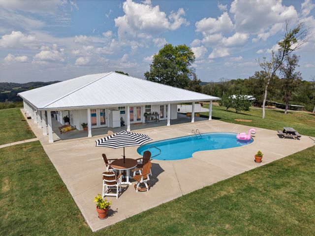 2303 Lewisburg Hwy, Fayetteville, TN 37334