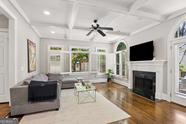 1104 Chantilly Crescent NE, Atlanta, GA 30324