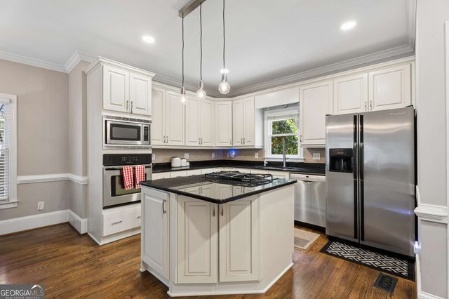 1104 Chantilly Crescent NE, Atlanta, GA 30324