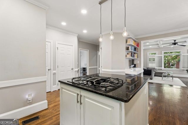 1104 Chantilly Crescent NE, Atlanta, GA 30324