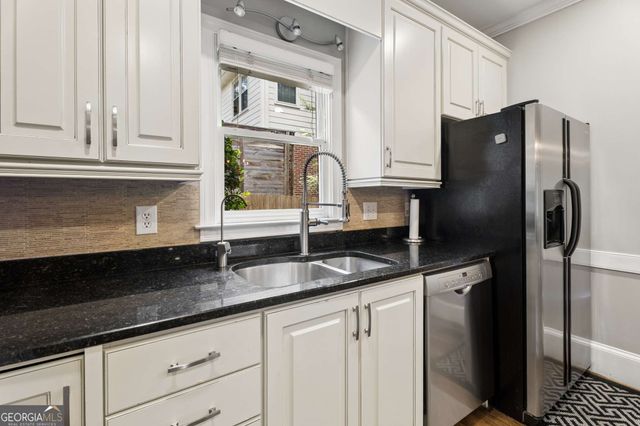 1104 Chantilly Crescent NE, Atlanta, GA 30324