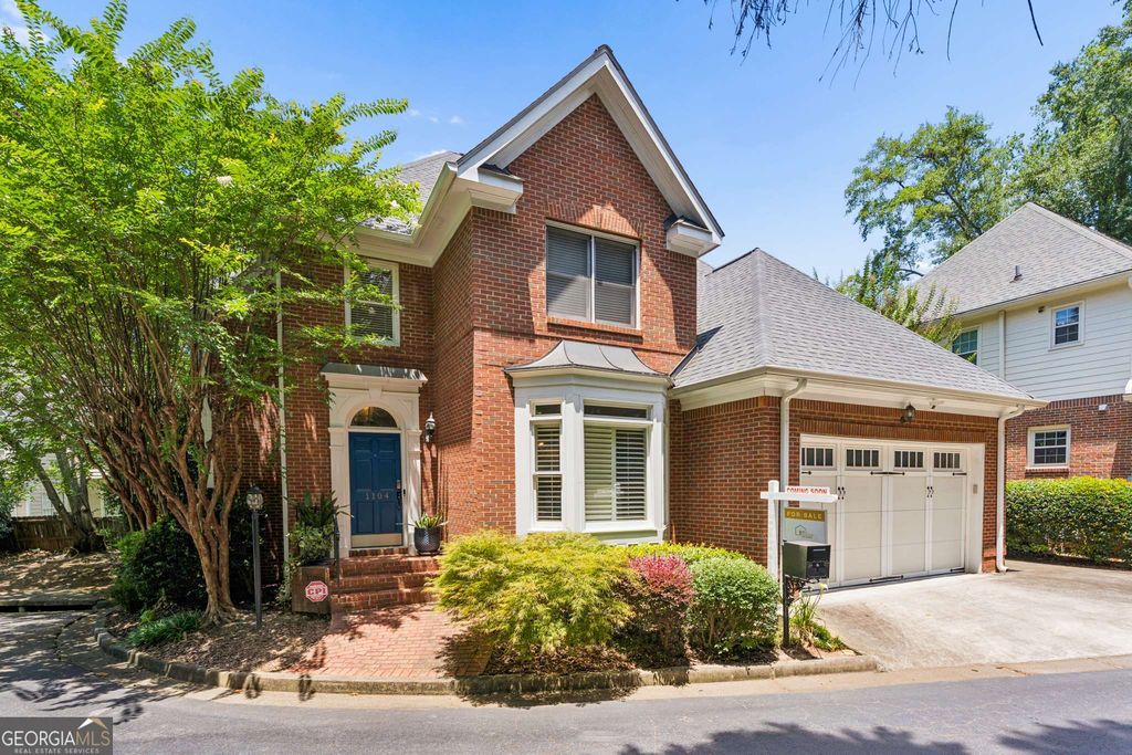 1104 Chantilly Crescent NE, Atlanta, GA 30324