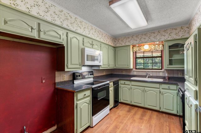 1093 County road 2140, Quitman, TX 75783