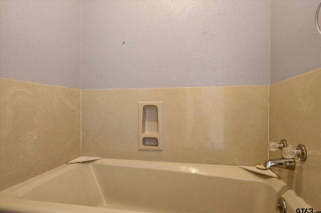 1093 County road 2140, Quitman, TX 75783