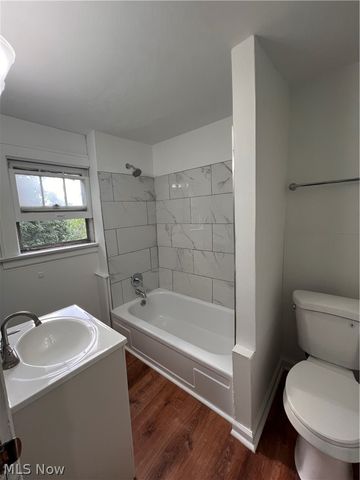 1186 Pondview Avenue, Akron, OH 44305