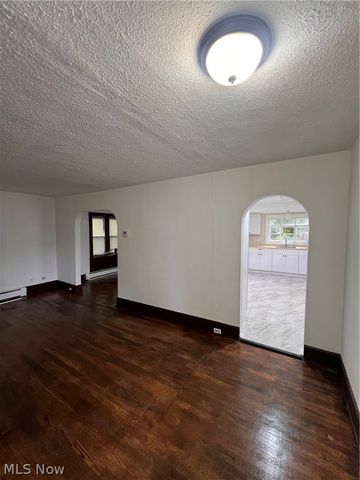 1186 Pondview Avenue, Akron, OH 44305