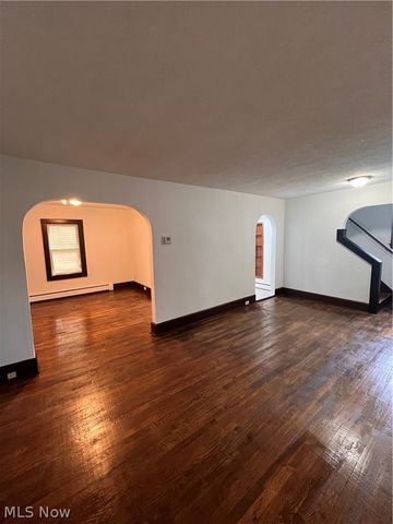 1186 Pondview Avenue, Akron, OH 44305