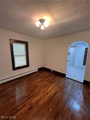 1186 Pondview Avenue, Akron, OH 44305
