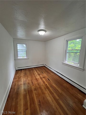 1186 Pondview Avenue, Akron, OH 44305