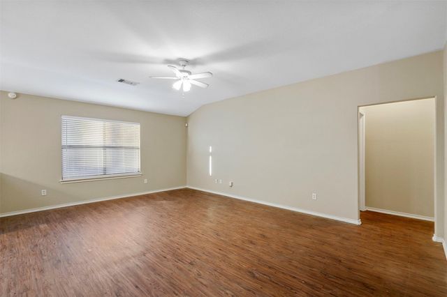 2811 Briarbrook Drive, Seagoville, TX 75159