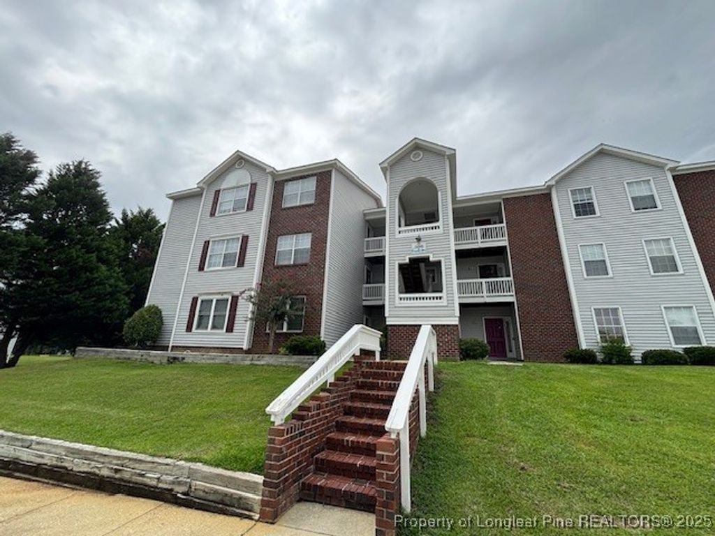 300 Waterdown Drive 5, Fayetteville, NC 28314