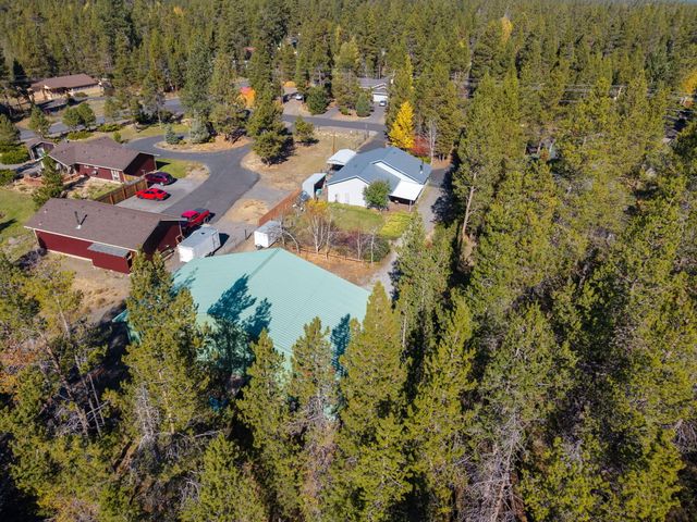 17285 Scaup Drive, Bend, OR 97707