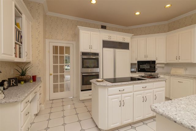4106 Trail Bend Court, Colleyville, TX 76034