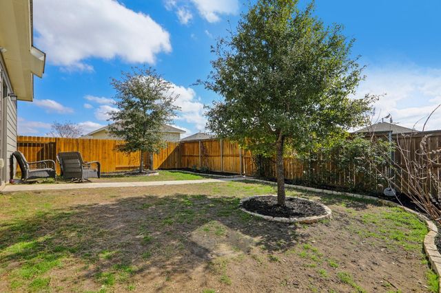 1167 Esplanade PKWY, San Marcos, TX 78666