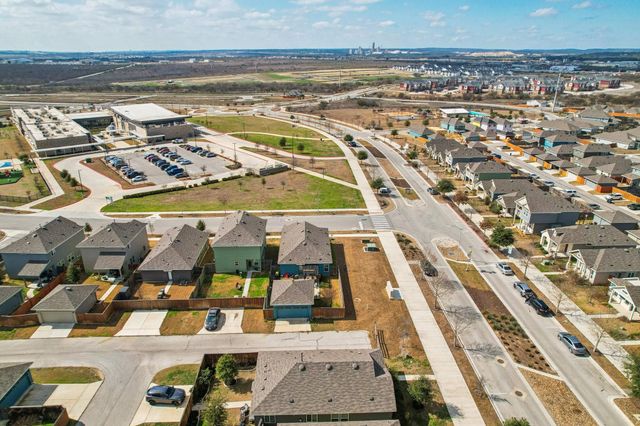 1167 Esplanade PKWY, San Marcos, TX 78666