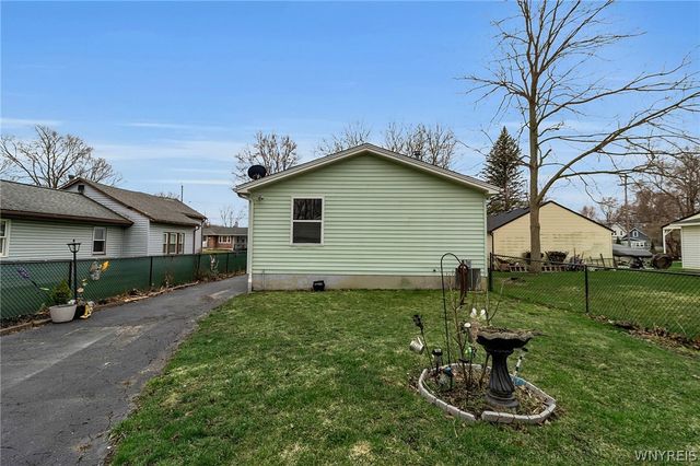 493 Willow Avenue, North Tonawanda, NY 14120