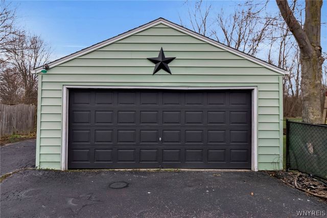 493 Willow Avenue, North Tonawanda, NY 14120