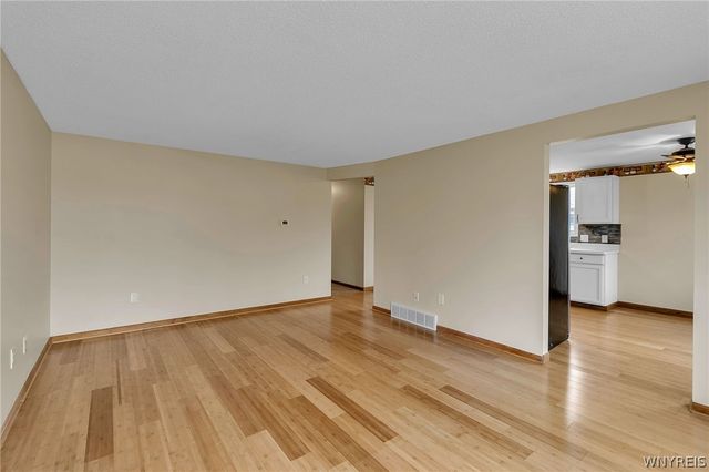 493 Willow Avenue, North Tonawanda, NY 14120