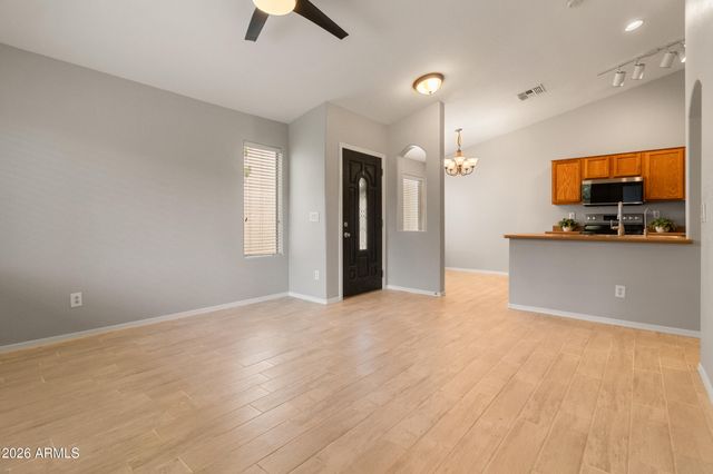 1001 E Mountain View Road, San Tan Valley, AZ 85143
