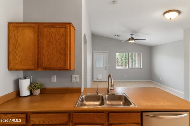 1001 E Mountain View Road, San Tan Valley, AZ 85143