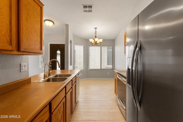 1001 E Mountain View Road, San Tan Valley, AZ 85143