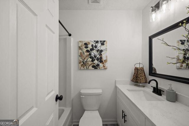 6262 Laurel Wood Trail, Flowery Branch, GA 30542
